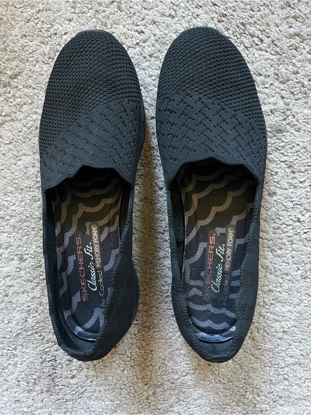 Skechers Women's Black Slip-On Knit Flats with Memory Foam Sz 9 - Picture 7 of 7